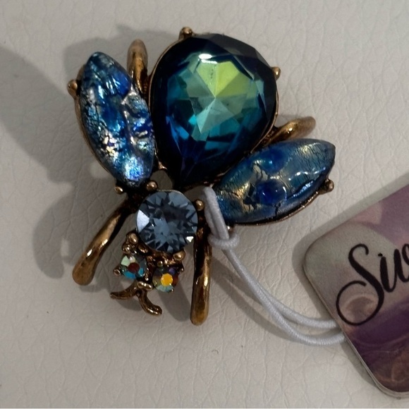 Sweet Romance New bug brooch blue/green gold tone - Picture 3 of 5